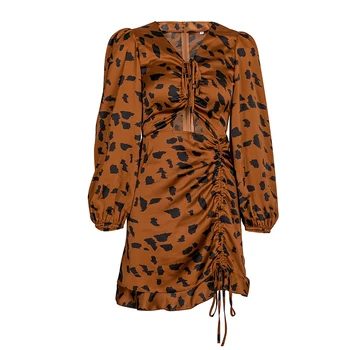Sexy leopards drukāt ruched satīna kleita sievietēm vintage laternu garām piedurknēm bodycon īsa kleita rudens ziemas v ncek boho kleita