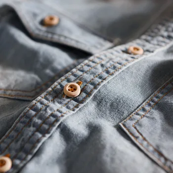 Vīriešu garām piedurknēm Vintage džinsa krekls ar koka pogu pavasara zila ikdienas krekls vīriešiem korejas stila pieguļoša džinsa krekls vīriešiem