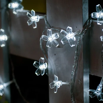 LED Ziedi Pasaku Gaismas 2M 5M 10M Iekštelpu LED String Gaismas Dārzs Ziemassvētku Koku Vainags, vasarnīcu Telpu Dekorēšana Akumulators