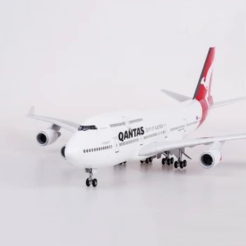 1/150 Mēroga 47CM Lidmašīna Boeing 747 B747 QANTAS Aviosabiedrības Modeli LED šasijas Zēniem Plaknes Modeli, Rotaļlietas pasažieru lidmašīna Displejs Rādīt