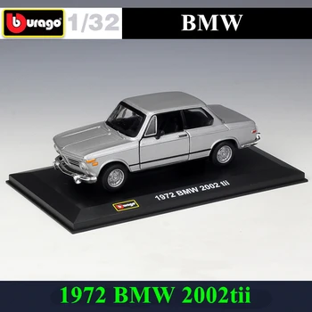 Bburago 1:32 1972. gadā BMW 2002TII simulācijas sakausējuma auto modelis organiskā stikla nepievelk putekļus displejs bāzes paketi Vācot dāvanas